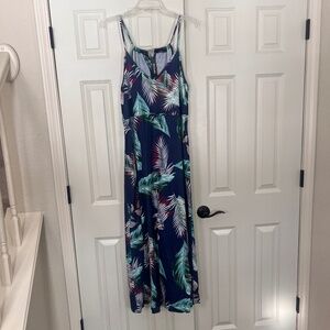Huskary Tropical Palm Print Maxi Dress – Size Large – NWT